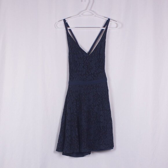 LULUS Dancing in The Moonlight Navy Blue Lace Backless Skater Dress Size… - Picture 4 of 6
